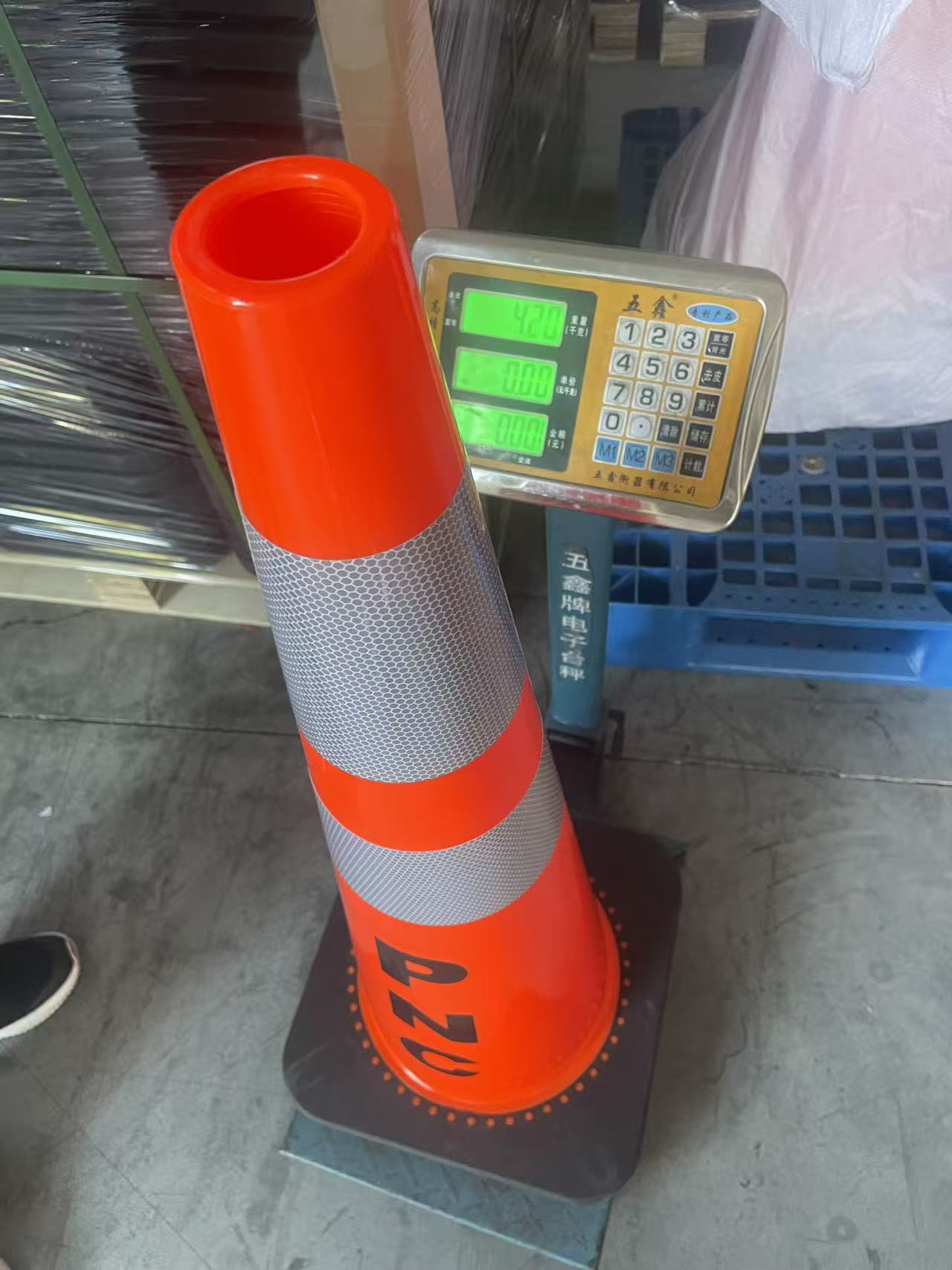 1792684501271109.jpg 28d9c1f95c4592a6f0d64b6a38ab97ca.jpg