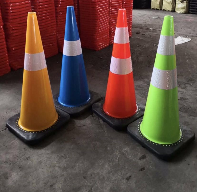 rubber base PVC Cone