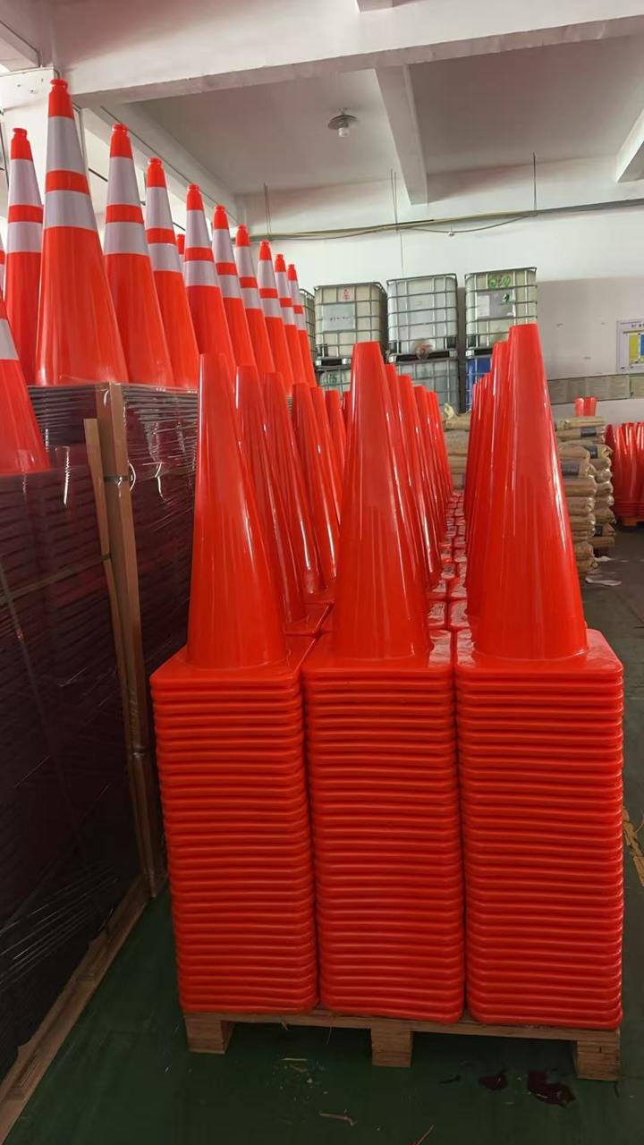 How to Improve PVC Traffic Cone Performance in Hot South American Climates